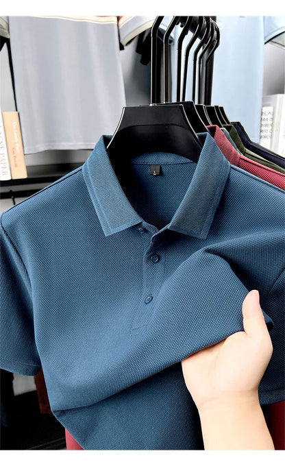Polo de 76% algodón para hombre: tela texturizada transpirable