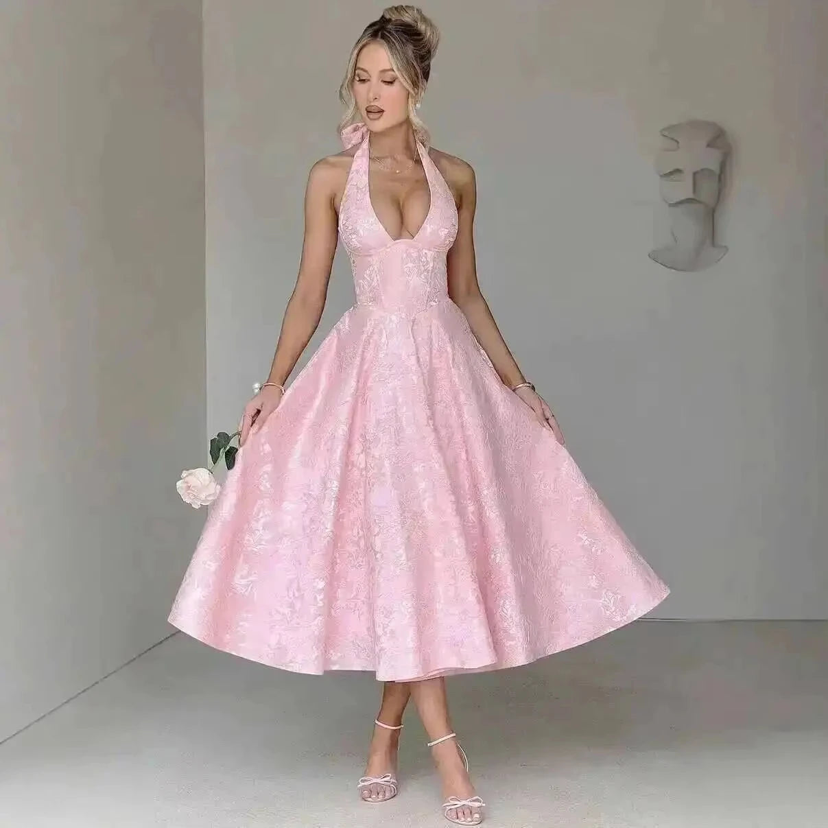 Vestido reina escotado