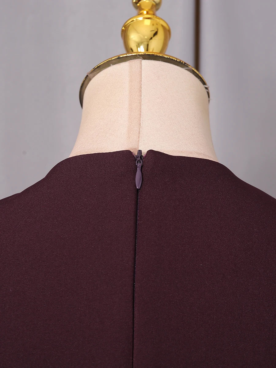 blusa elegante de cintura alta sin mangas con cuello redondo