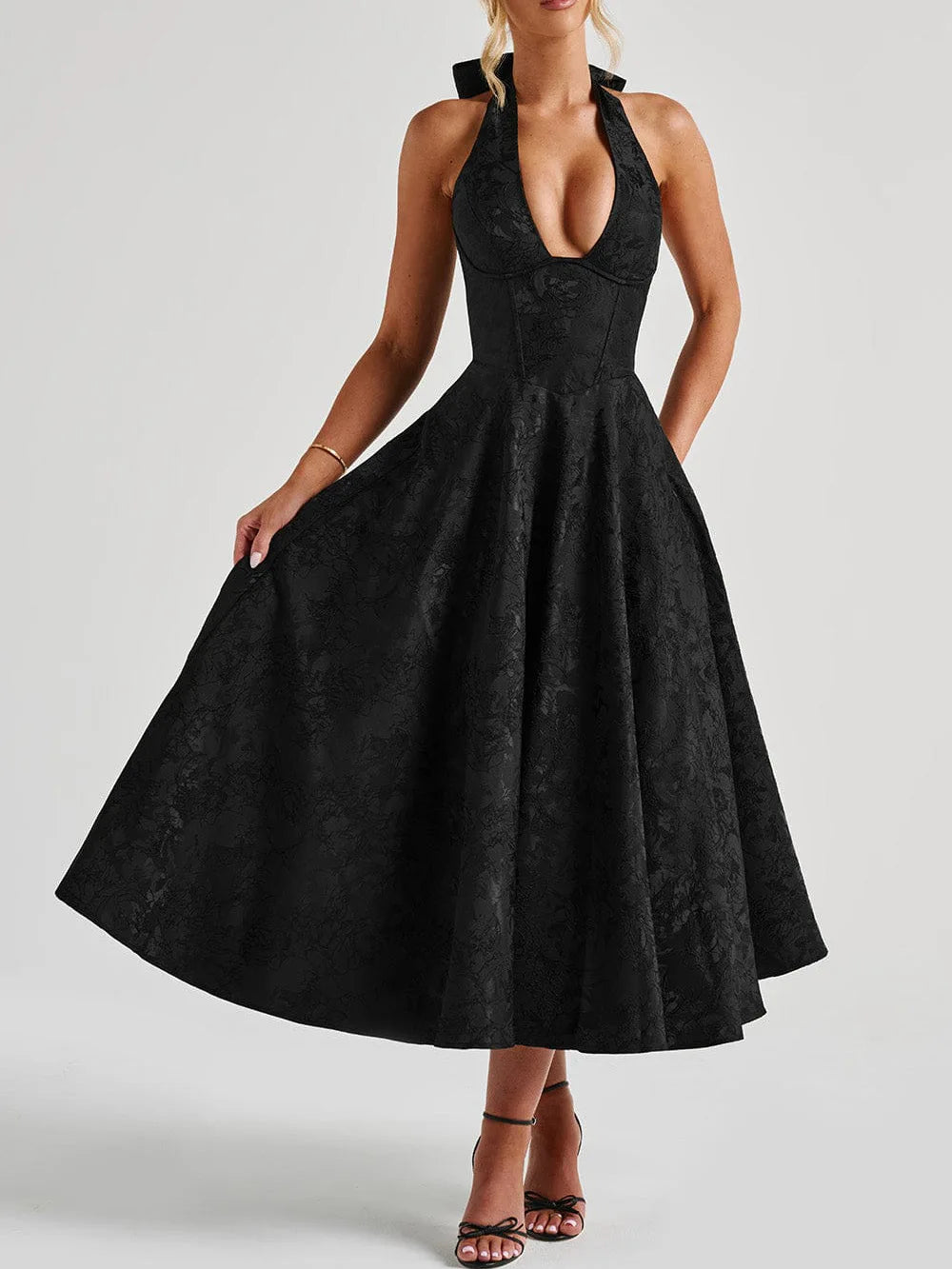 Vestido reina escotado
