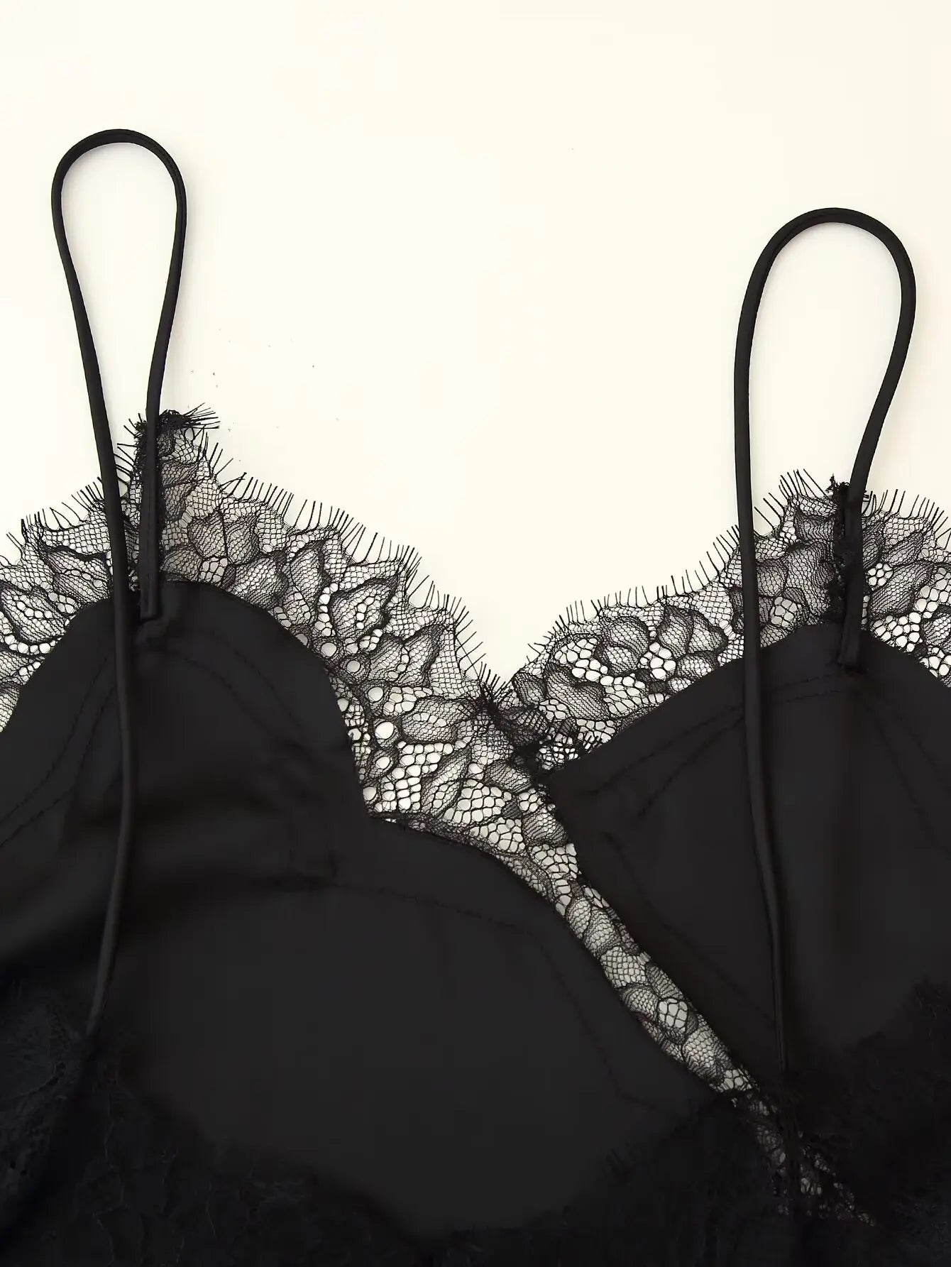 Vestido camisola con paneles de encaje