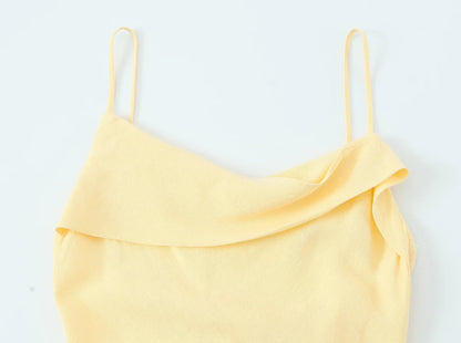 vestido sin espalda asimétrica ajustado con tirantes