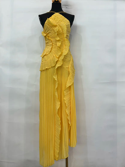Dress with temperament
