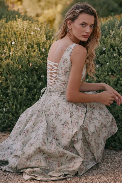 Vestido jardinera princesa