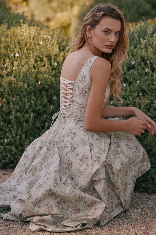 Vestido jardinera princesa
