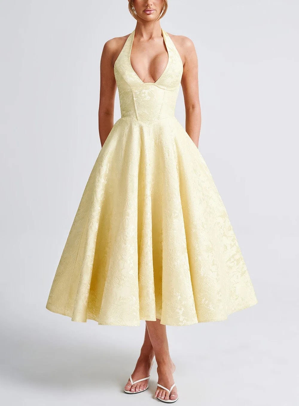 Vestido reina escotado