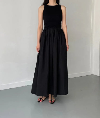 Vestido discreto elegante negro