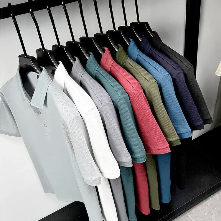Polo de 76% algodón para hombre: tela texturizada transpirable