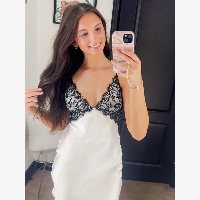 Vestido con tirantes de retazos