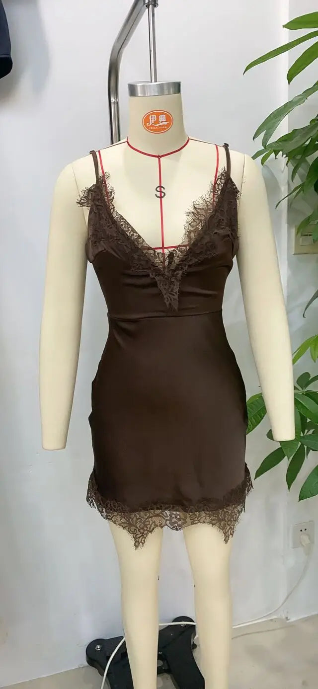 Vestido camisola con elegante y sexy a la moda