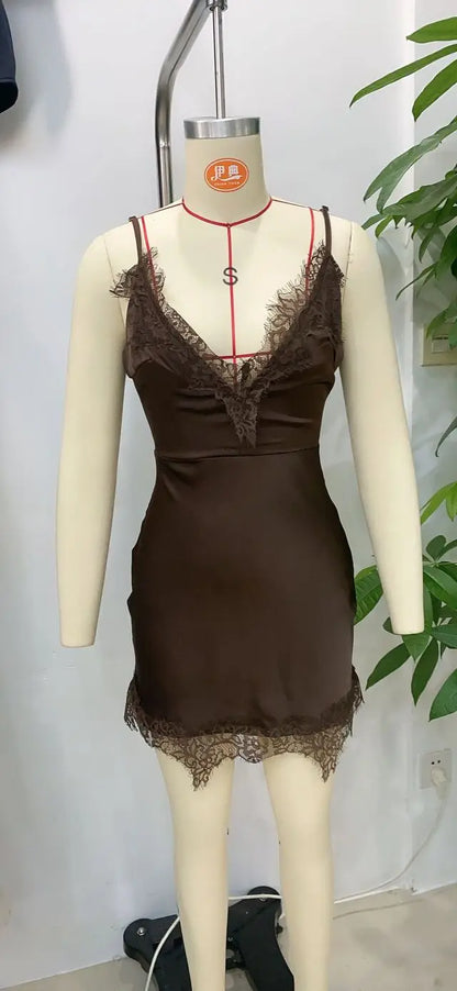Vestido camisola con elegante y sexy a la moda