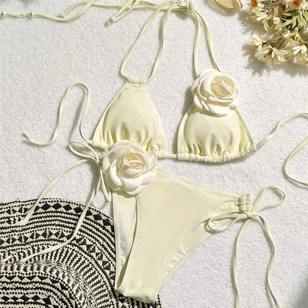 Bikini Bandeau Floral con Cordones 2026 | Corte Brasileño | Kaivowear