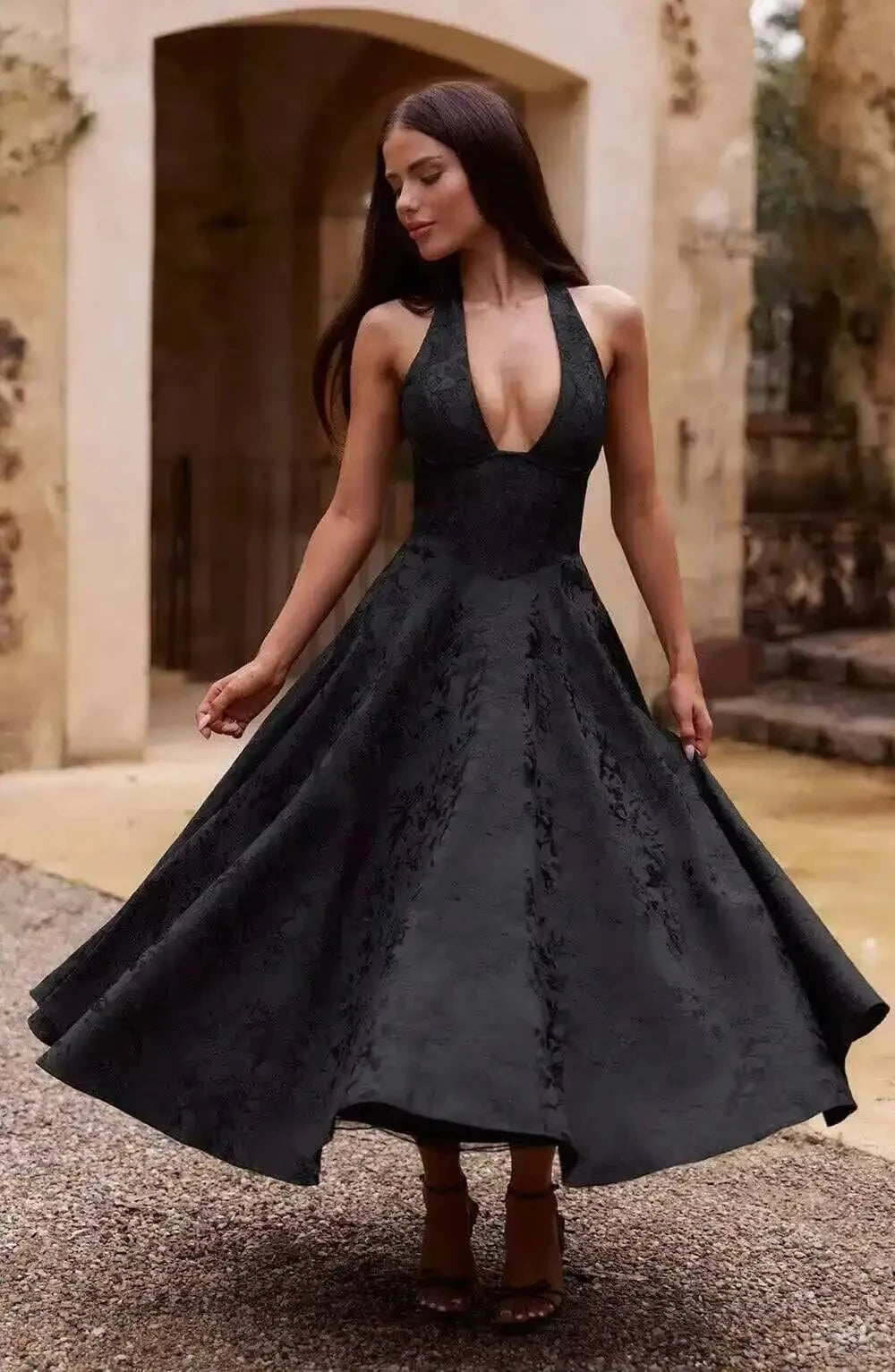 Vestido reina escotado