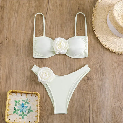 Bikini Bandeau Floral con Cordones 2026 | Corte Brasileño | Kaivowear