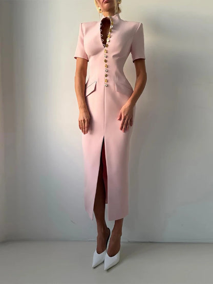 Vestido Midi Ajustado de Cuello Alto