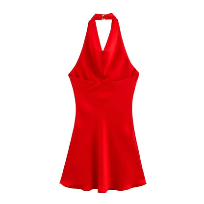 vestido con textura satinada