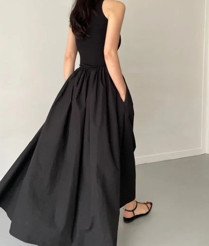 Vestido discreto elegante negro